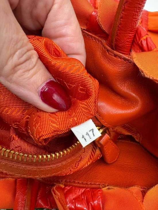 Prada Rare Arancio Orange Tessuto Ruffle Tote Bag BN1728 Vernice Patent Leather - Picture 10 of 14
